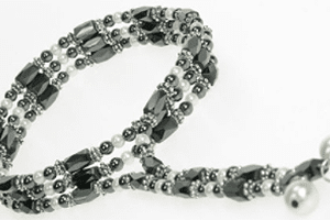 Magnetic Laurel, White Pearl Necklace, Serenity2000